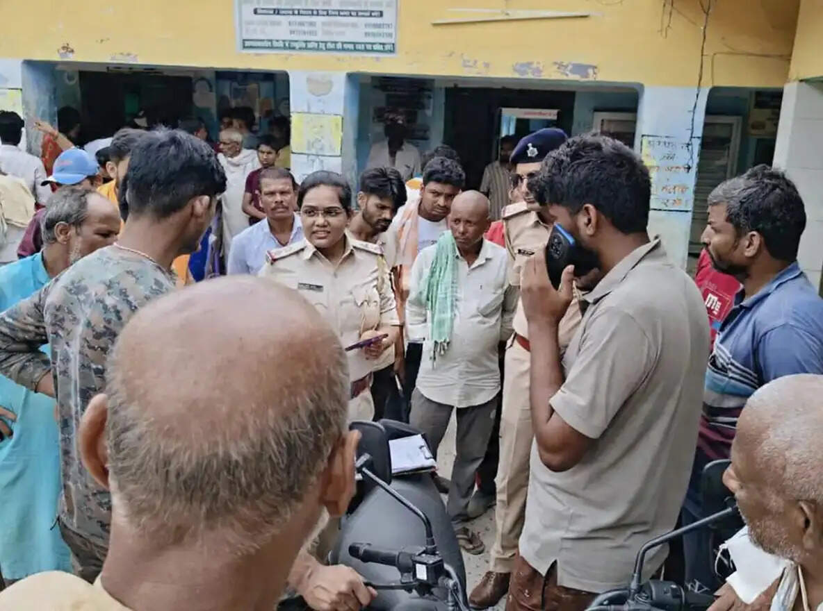 55 वर्षीय व्यक्ति की नदी में डूबने से मौत, बालू खनन से गहराई बढ़ने का आरोप