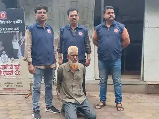 इंदौर&nbsp;क्राइम ब्रांच ने&nbsp;ड्रग्स तस्करी नेटवर्क&nbsp;का&nbsp;किया&nbsp;भांडाफाेड़,&nbsp;18.89 ग्राम ब्राउन शुगर के साथ आरोपी गिरफ्तार