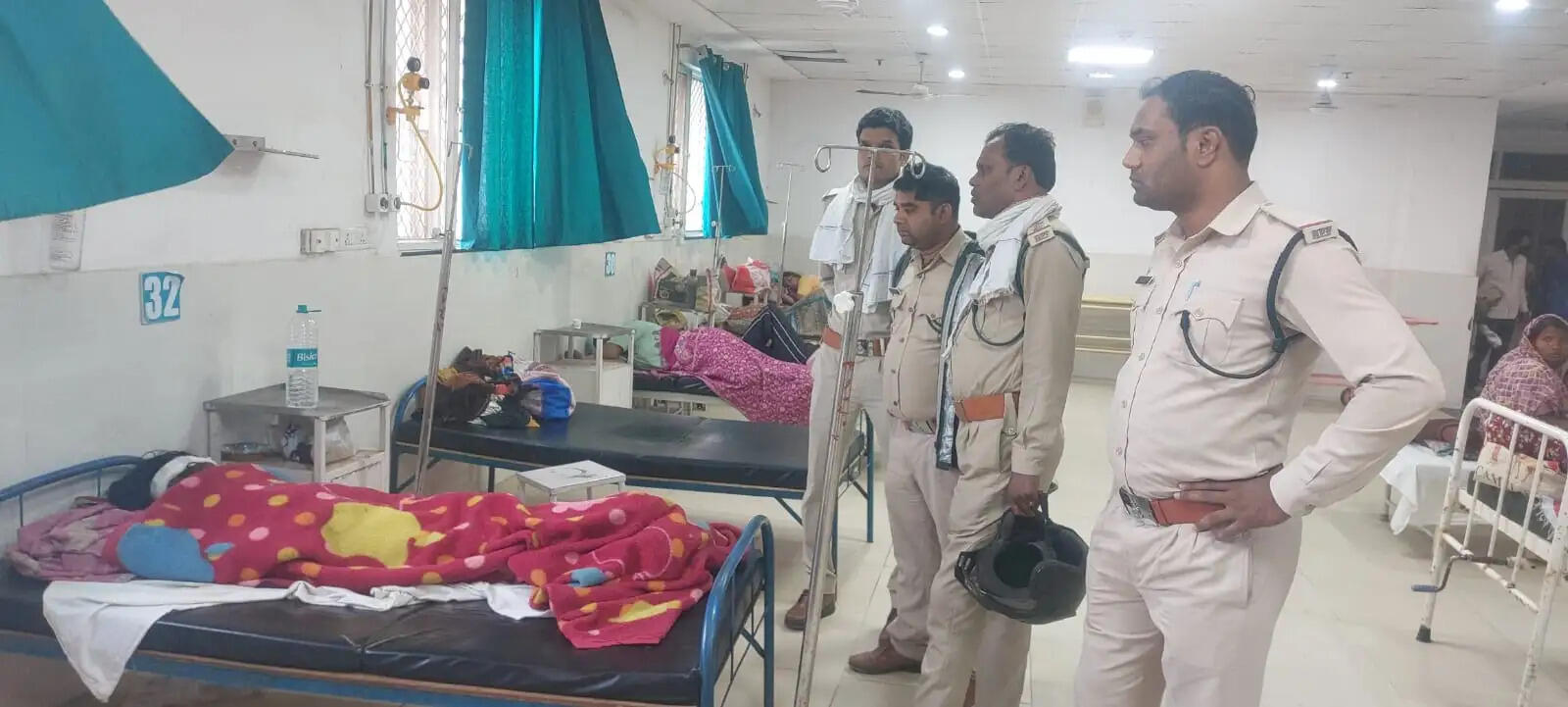 छिंदवाड़ाः मां पर तेंदुए ने किया हमला, जान की बाजी लगाकर भिड़ गया बेटा
