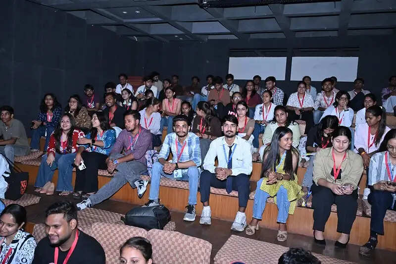 मप्रः सदानीरा समागम में जल संरक्षण पर डॉक्यूमेंट्री स्क्रीनिंग, युवाओं ने लिया जागरूकता का संकल्प