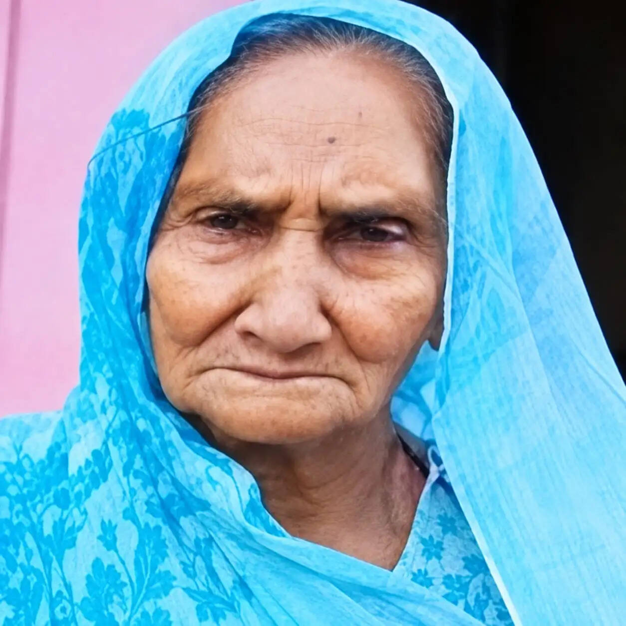 मां के पेंशन और जमीन के विवाद में बेटे ने मां-बहन की कुल्हाड़ी से मारकर की हत्या