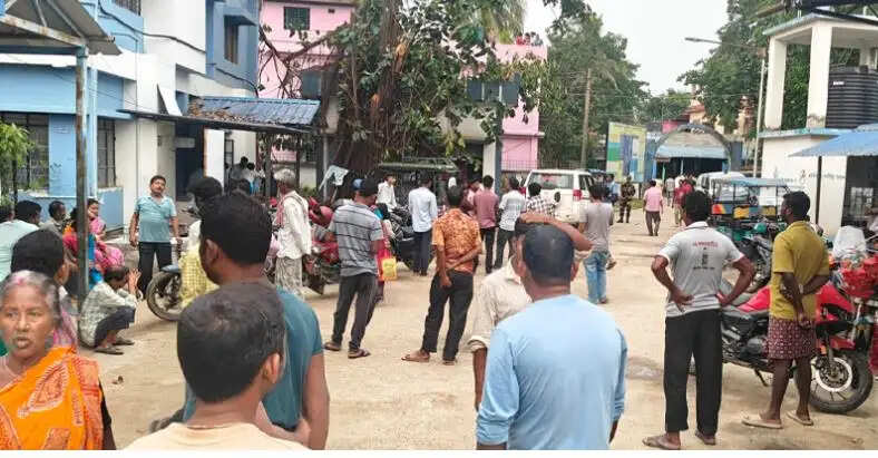 आकाशीय बिजली गिरने से एक ही परिवार के तीन लोगों की मौत