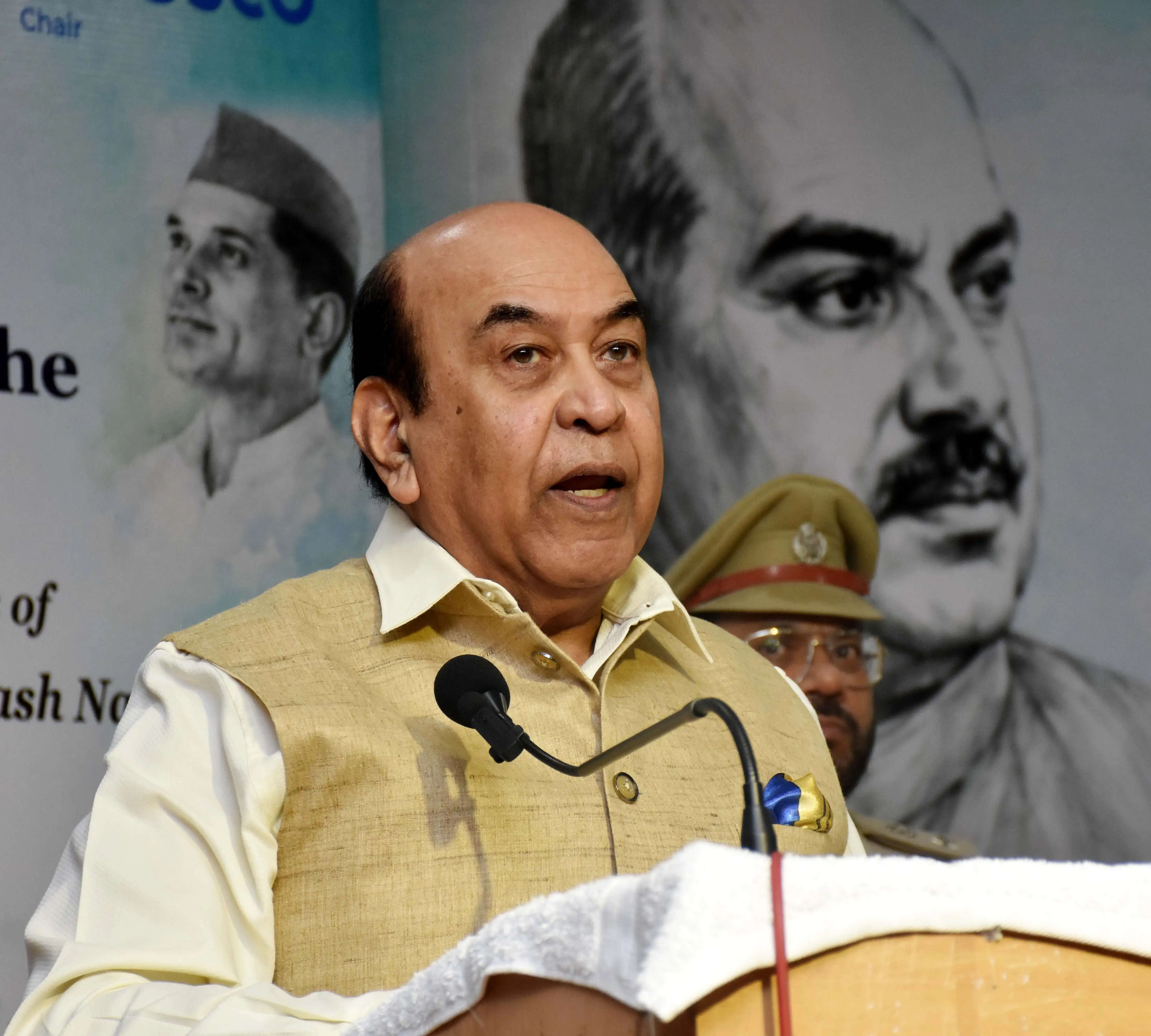 डिग्री प्राप्त करना ही शिक्षा का उद्देश्य नहीं, चरित्र निर्माण भी जरूरी : सैयद अता हसनैन