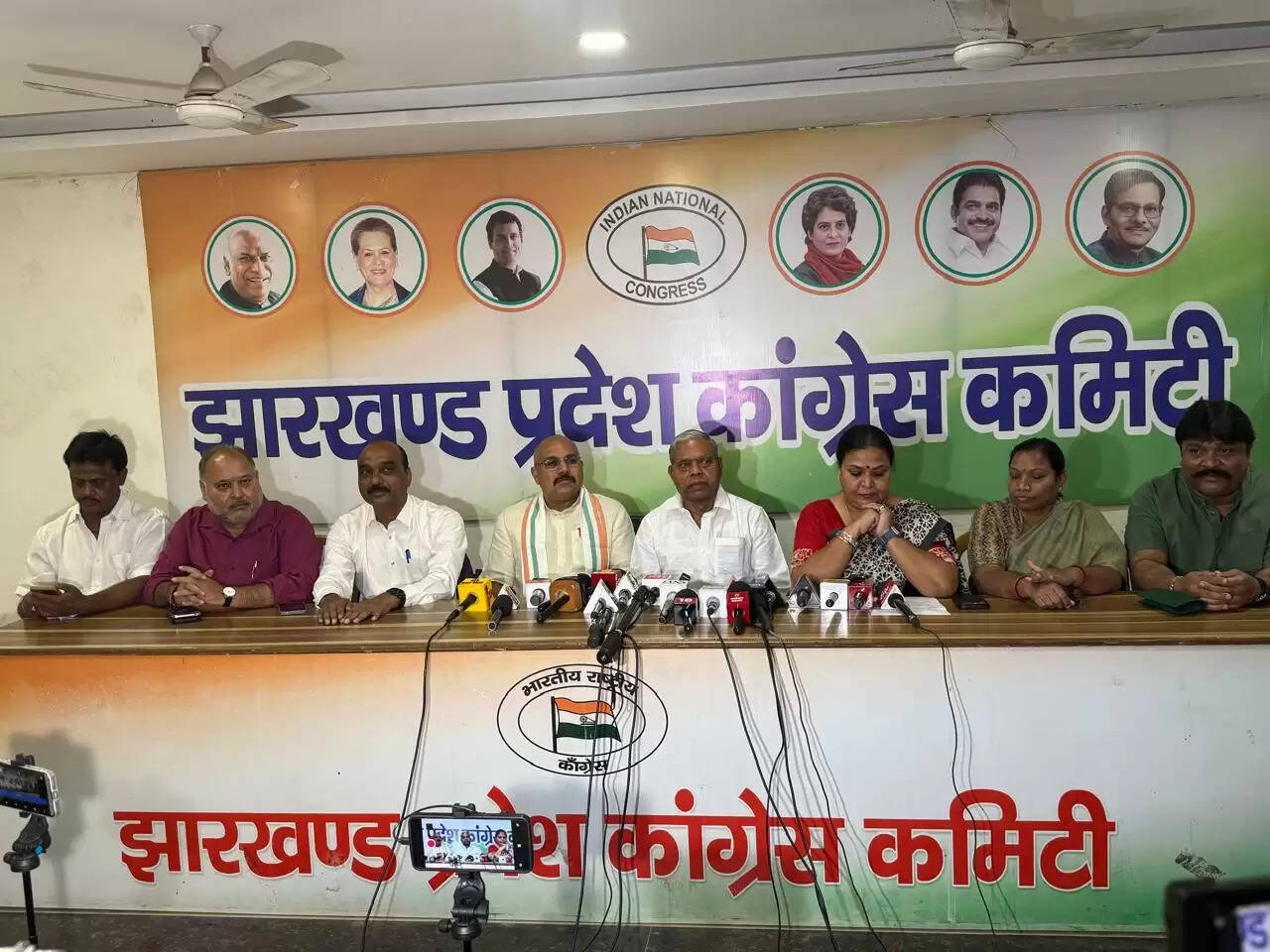 महिला आरक्षण की आड़ में परिसीमन की साजिश नाकाम: कांग्रेस प्रदेश अध्यक्ष