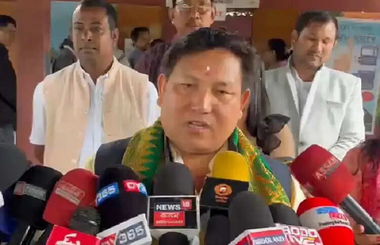 यूपीपीएल अध्यक्ष प्रमोद बोडो ने किया मतदान