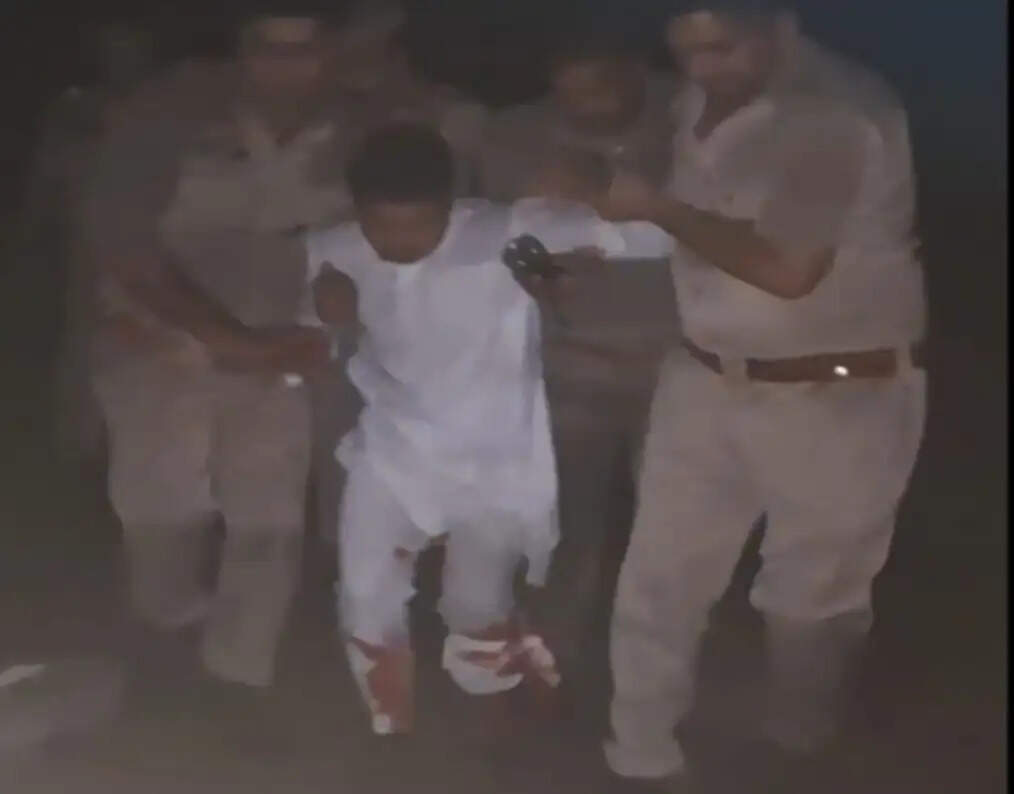 मुठभेड़ में गोकशी का आरोपित घायल, अवैध तमंचा बरामद