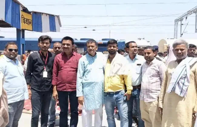 मोदी ने बिथान-समस्तीपुर रेल सेवा को दिखाई हरी झंडी, आजादी के बाद पहली बार रेल सेवा की शुरुआत