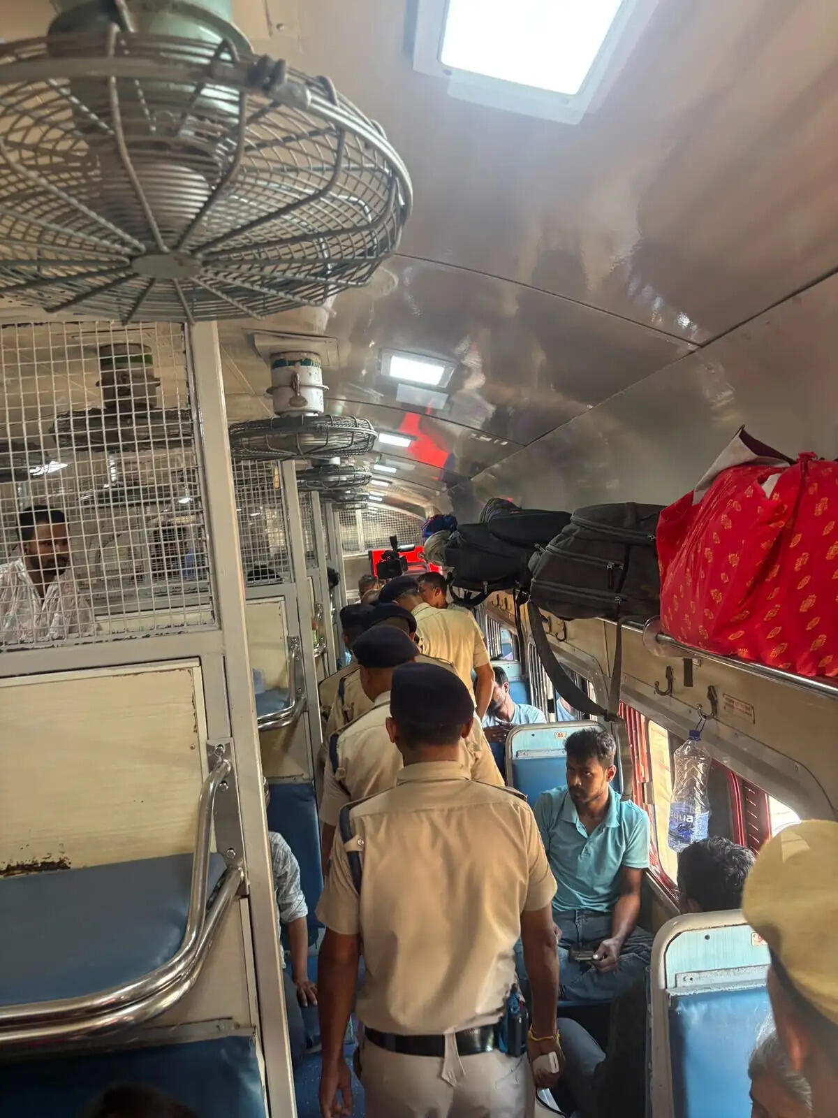 स्वतंत्रता दिवस से पहले पूसीरे ने सुरक्षा व्यवस्था कड़ी की