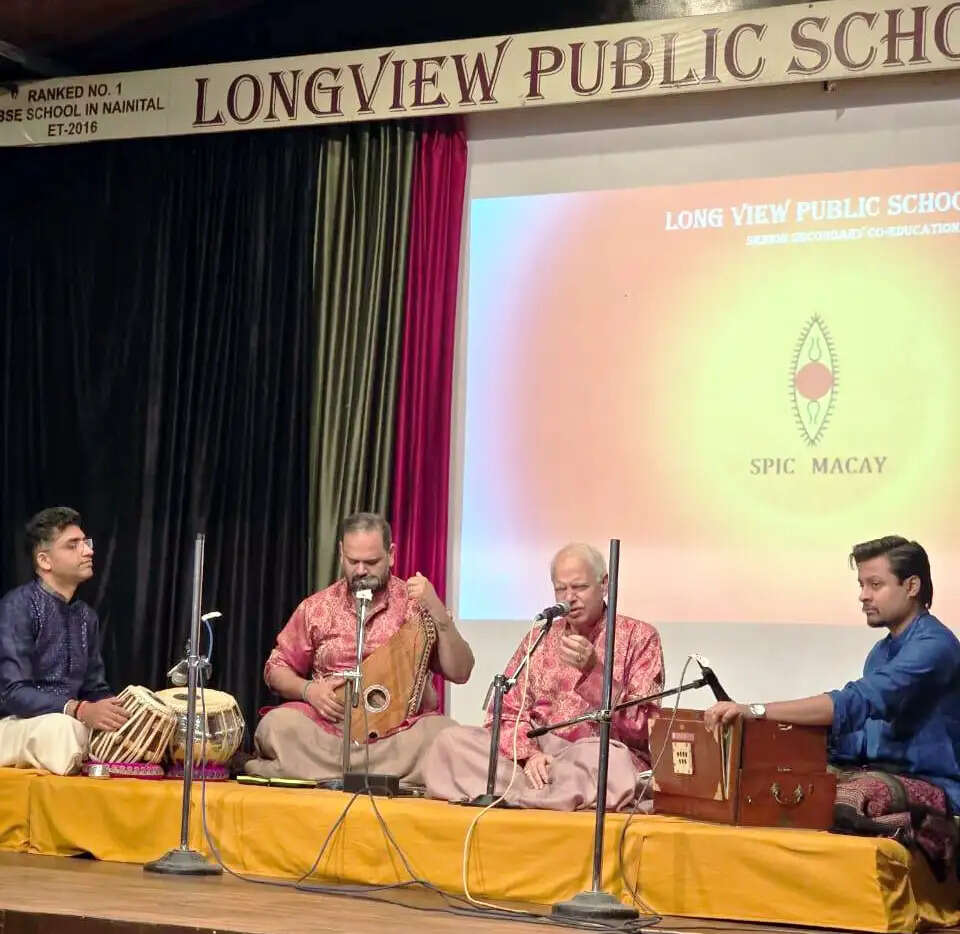 पंडित साजन मिश्रा के भजनों ने श्रोताओं को किया मंत्रमुग्ध