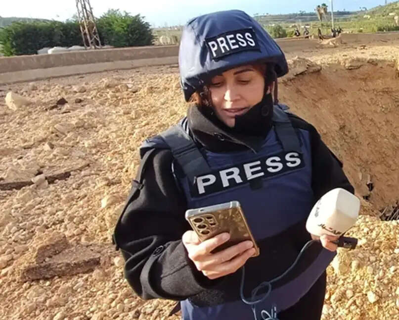 ईरान से अमेरिकी जहाज पीछे हटेंगे, शांति वार्ता में विश्वास का संकट, इजराइली हमले में लेबनान की पत्रकार की मौत