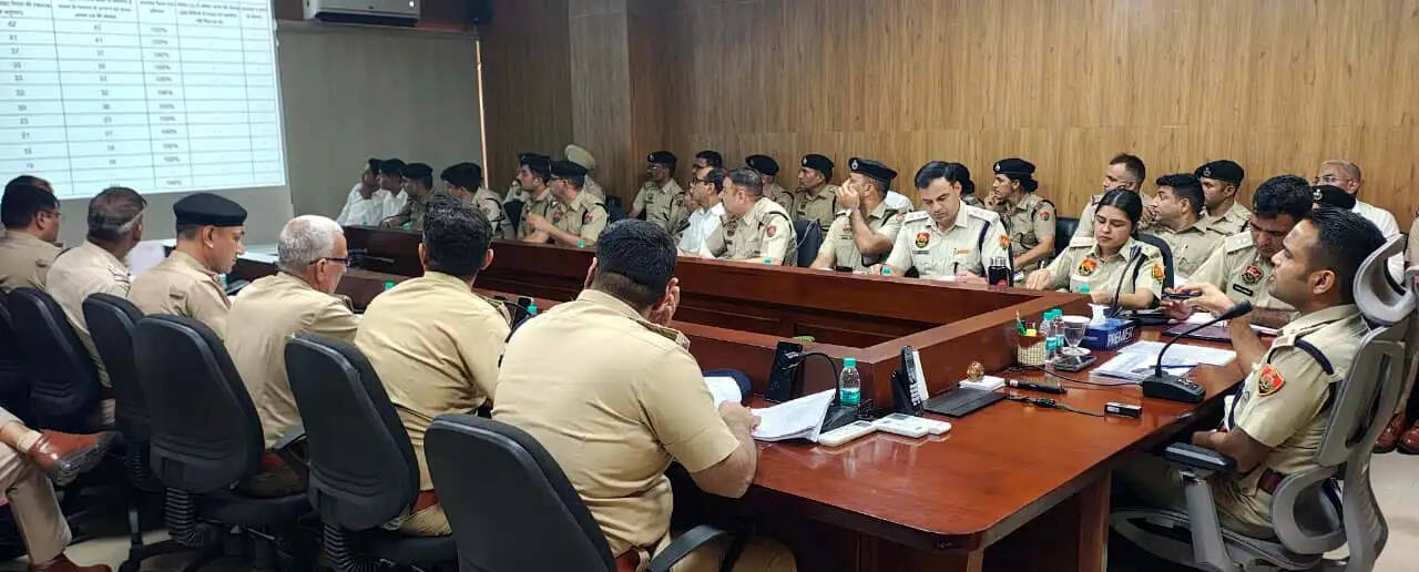 हिसार में अपराध पर लगाम व नशा तस्करों पर शिकंजा कसने के निर्देश