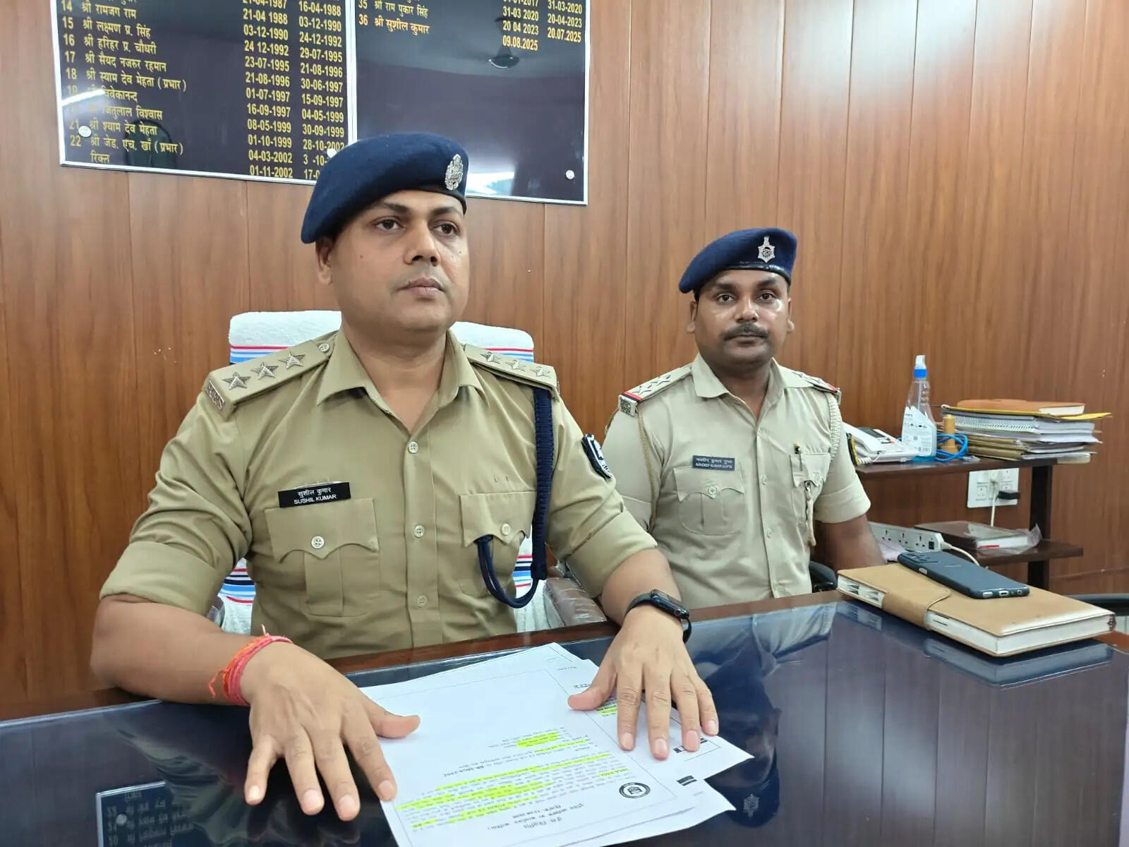 101 ग्राम स्मैक के साथ बाइक सवार धंधेबाज और एक किशोरी हिरासत में