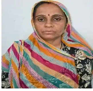 पांच लाख में डमी अभ्यर्थी बैठाकर बनी महिला पटवारी चढी एसओजी के हत्थे