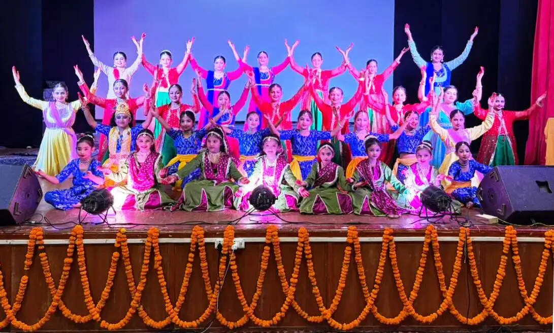 कलायात्रा 3.0 में भारतीय शास्त्रीय, लोक और फ्यूजन डांस ने जीता दर्शकों का दिल