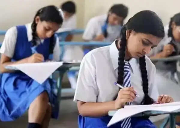 एमपी बोर्ड परीक्षाओं में सांदीपनि विद्यालयों के 58 विद्यार्थी को मेरिट में मिला स्थान