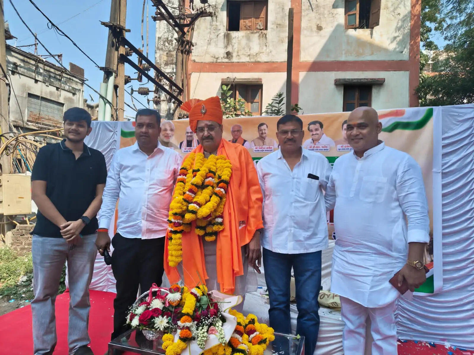 सूरत में राज्यसभा सांसद गोपीकृष्ण बाेले-प्रधानमंत्री मोदी की नजर हर कार्यकर्ता पर रहती है