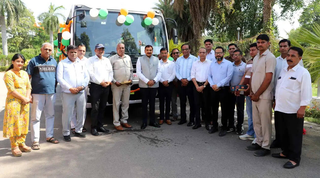 विद्यार्थियों को बेहतर सुविधाएं देने के लिए कृतसंकल्पित है विश्वविद्यालय : प्रो. नरसी राम बिश्नोई