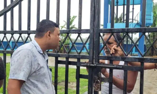 बॉक्सीरहाट&nbsp;में&nbsp;तृणमूल नेता&nbsp;की पिटाई, पुलिस ने पहुंचाया&nbsp;अस्पताल