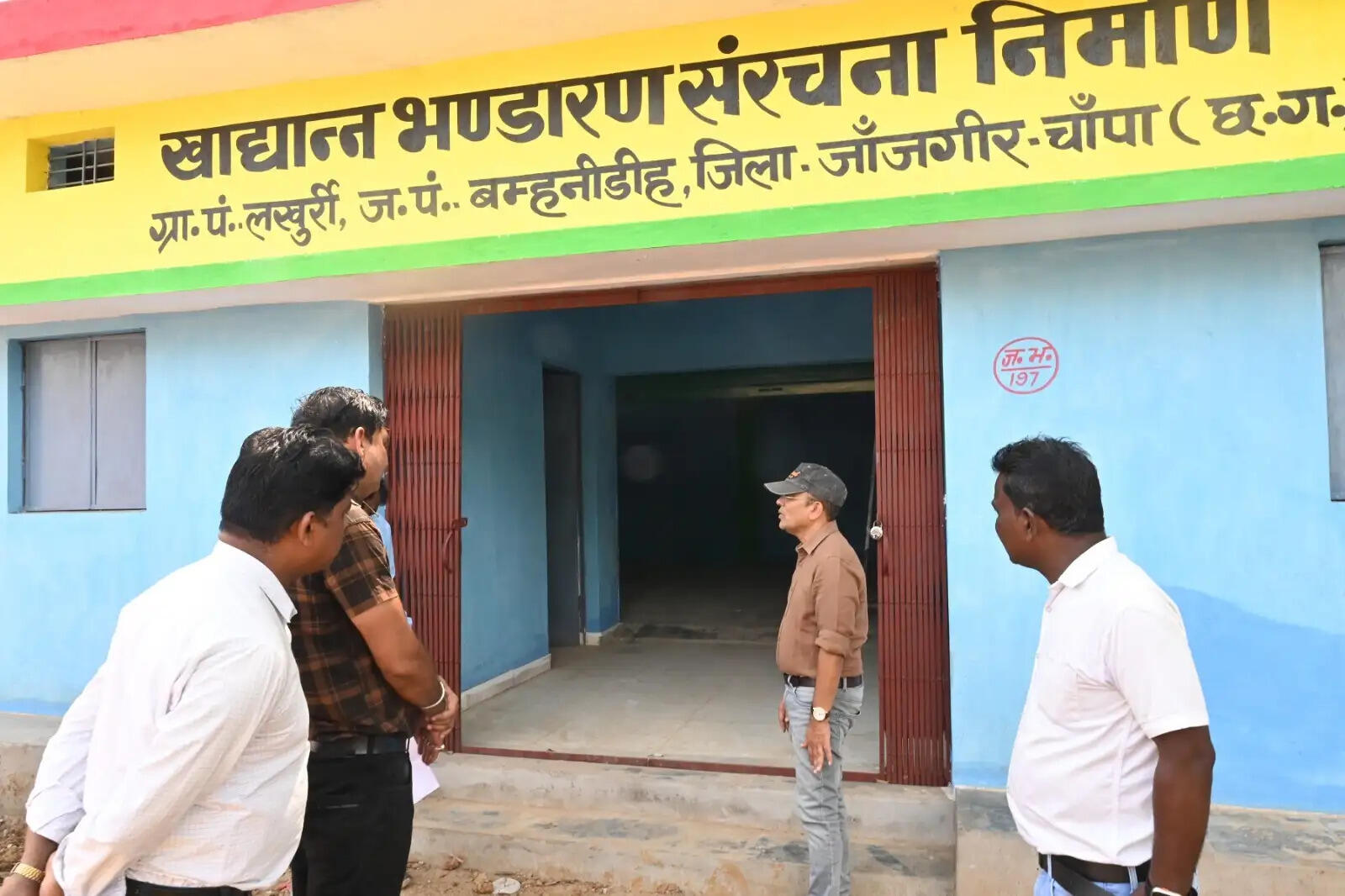 जांजगीर-चांपा में विकास कार्यों की कलेक्टर ने की मैदानी मॉनिटरिंग, निर्माणाधीन कार्यों का लिया जायजा
