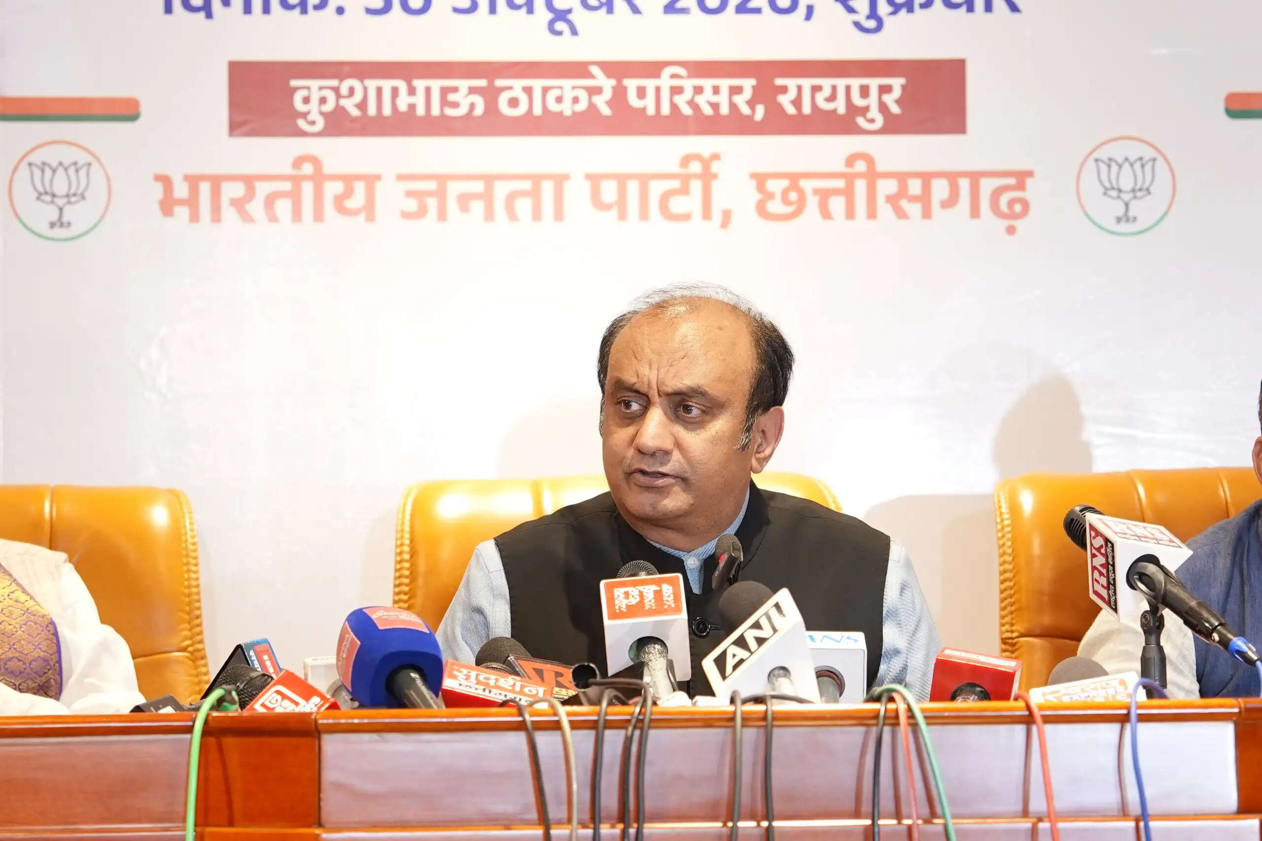 कांग्रेस का लक्ष्य सत्ता पाना नहीं, देश में अराजकता फैलाना है : सुधांशु त्रिवेदी