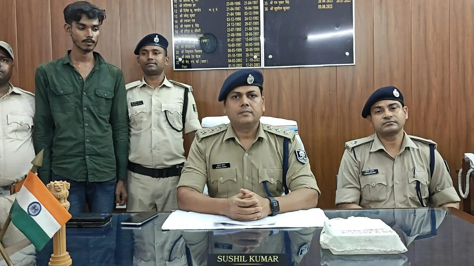 रानीगंज पुलिस ने सौ ग्राम स्मैक के साथ बाइक सवार युवक को किया गिरफ्तार