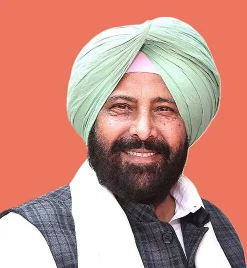 40 उम्मीदवार नहीं, पंजाब की बर्बादी के 40 हिस्सेदार हैं : केवल सिंह ढिल्लों