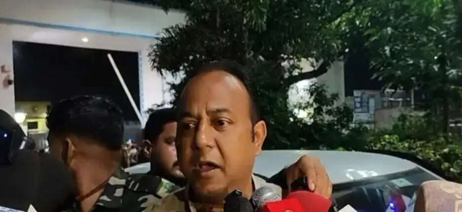 पुलिस और अभ्यर्थियों के बीच फिर हुआ संघर्ष, धक्का-मुक्की के बीच बेहोश हुए छात्र नेता