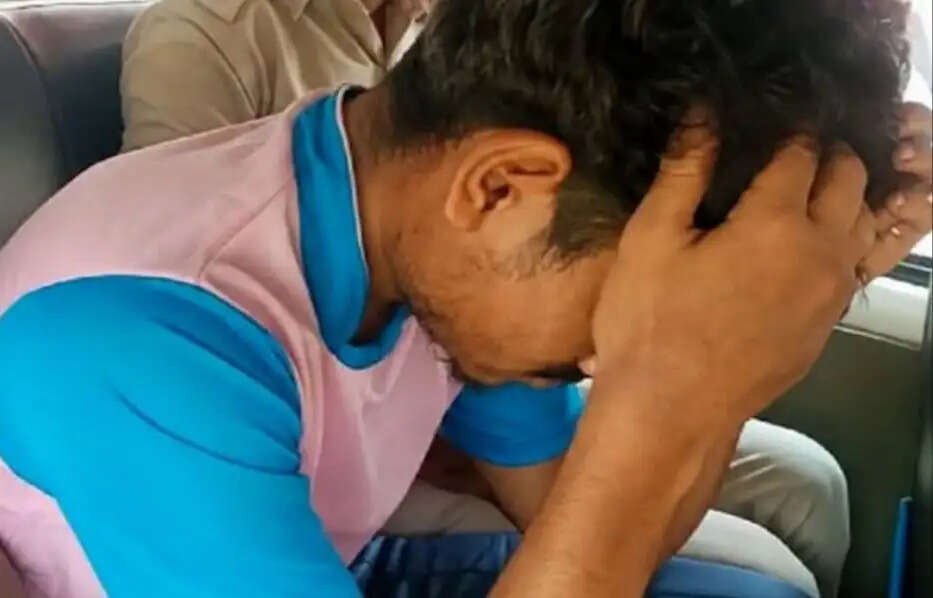 पुरुलिया युवती हत्याकांड में पुलिस ने आरोपित अमित को साथ ले जाकर घटनास्थल का पुनर्निर्माण किया