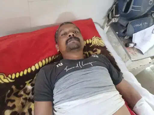 अनूपपुर: ट्रैक्टर से कुचलकर चालक घायल, सीने और पैर पर चढ़े पहिए