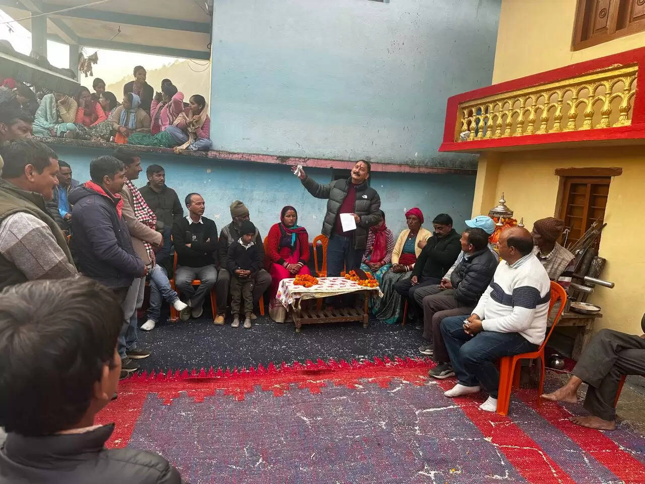 गंगोत्री के पूर्व विधायक ने शुरू किया जनसंपर्क, 2027 की तैयारी