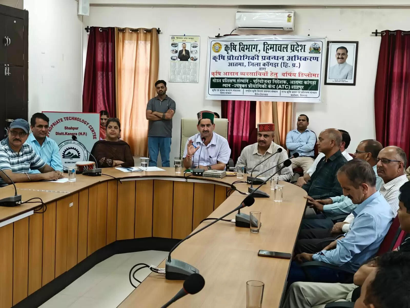 किसानों को अपने नजदीक ही मिलेंगे गुणवत्तापूर्ण कृषि इनपुट्स : केवल सिंह पठानिया