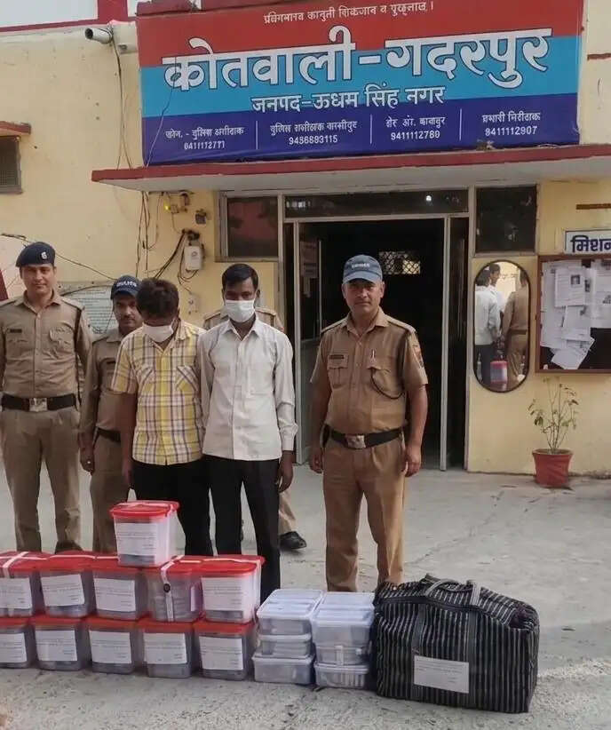 गदरपुर में फर्जी करेंसी रैकेट का पर्दाफाश, 4.54 करोड़ के नकली नोट बरामद