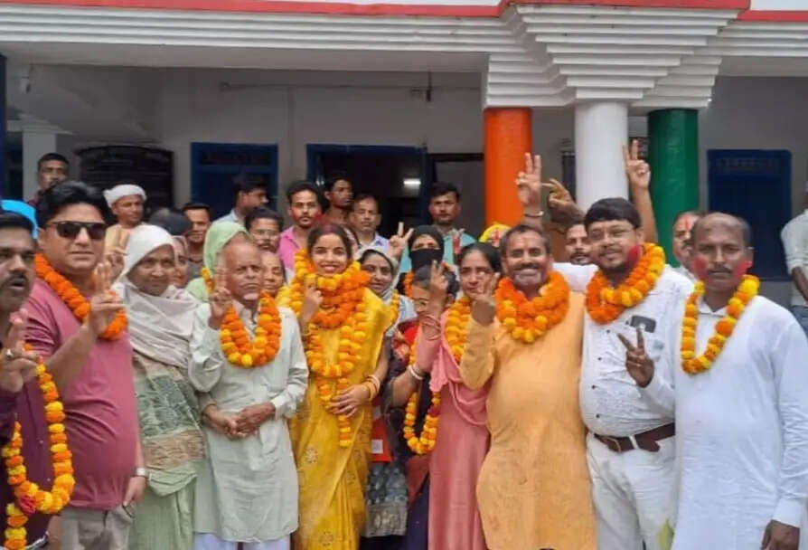 अररिया नप की तीन सदस्यीय स्टैंडिंग कमिटी में निर्विरोध निर्वाचित