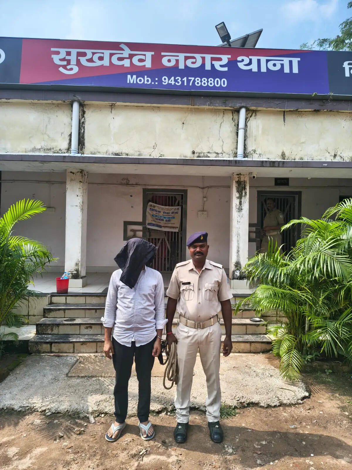 अवैध विदेशी शराब की बिक्री मामले में आरोपित गिरफ्तार