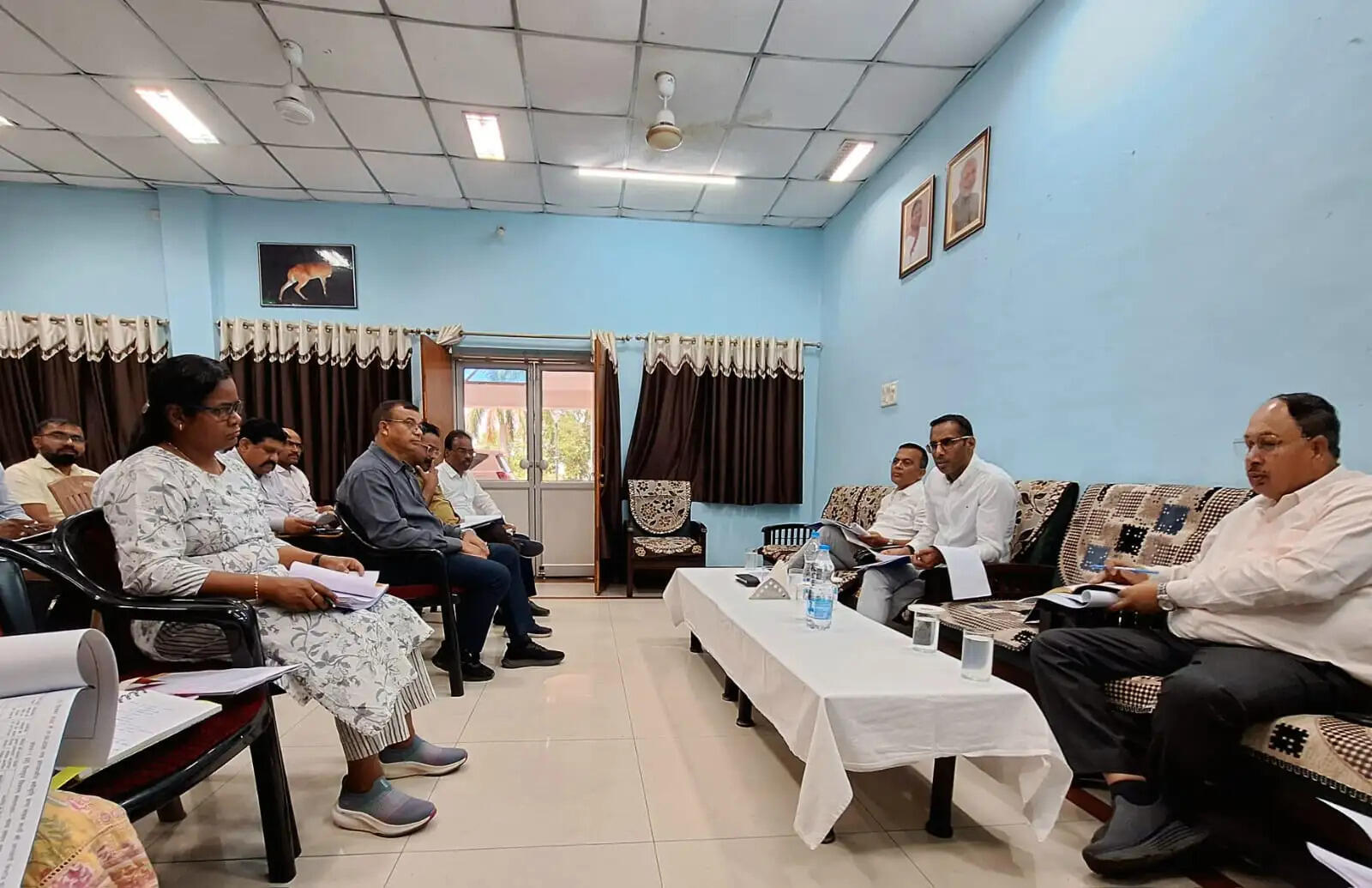 लोक निर्माण विभाग के सचिव मुकेश बंसल ने की सड़क और भवन निर्माण कार्यों की समीक्षा