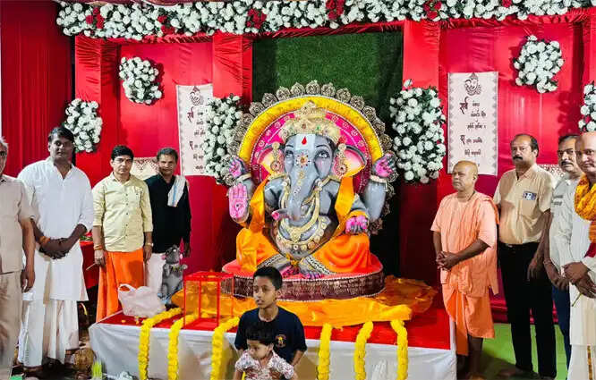 सर्वसमाज की भागीदारी के साथ गीदम में 80 वर्षाें से किया जा रहा गणेशोत्सव का आयाेजन