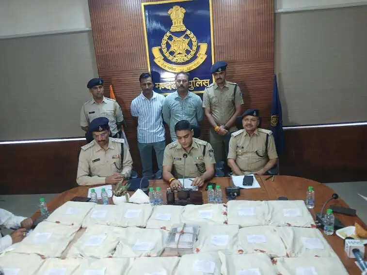 मंदसौर पुलिस की बड़ी कार्रवाई, 20 किलो ब्राउन शुगर सहित पांच आरोपी गिरफ्तार