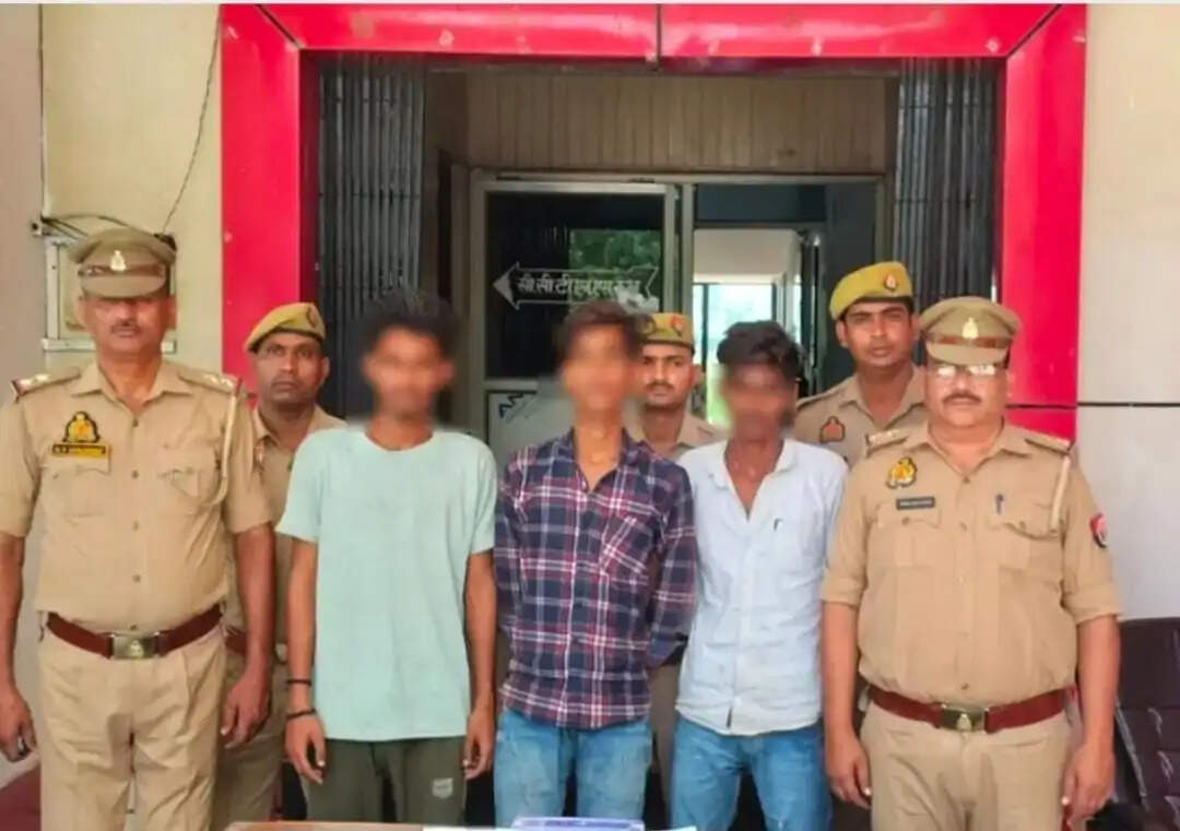 बाराबंकी में मोबाइल स्नेचिंग का खुलासा, तीन आरोपित गिरफ्तार