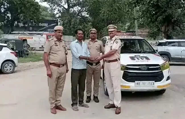 रेवाड़ी: कीदार का गुम मोबाइल पुलिस ने मात्र 30 मिनट में किया बरामद