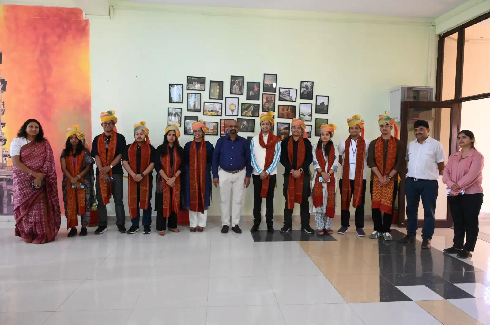 प्रशिक्षु आईएएस ने किया निफ्ट का अवलोकन