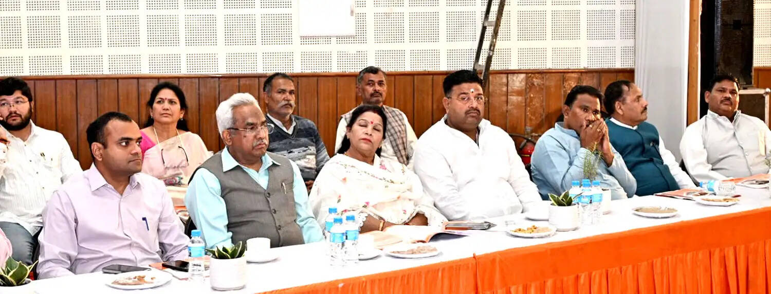 मुख्यमंत्री के नेतृत्व में अंतिम छोर तक पहुंच रहा योजनाओं का लाभ: मदन कौशिक