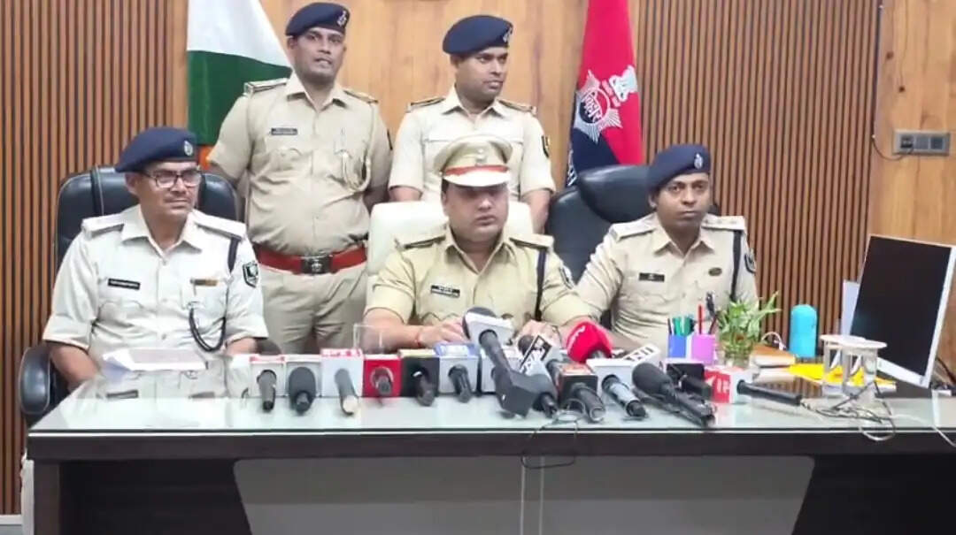 सीएसपी संचालक हत्याकांड में लाइनर गिरफ्तार, पिस्टल व कारतूस बरामद