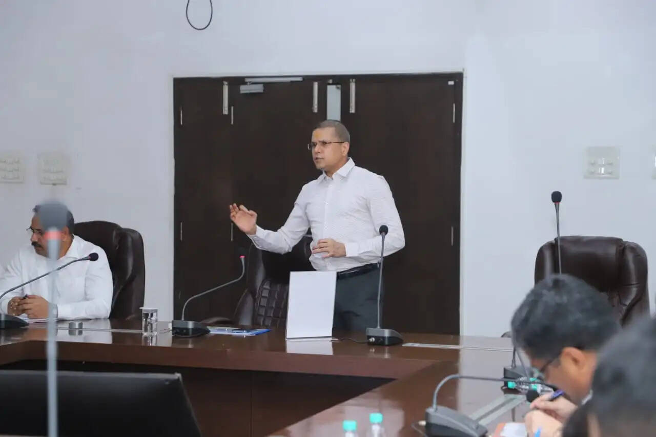 पर्यावरण संरक्षण व राजस्व बढ़ाने क़ी नीति लागू हो -टीमसी आयुक्त राव