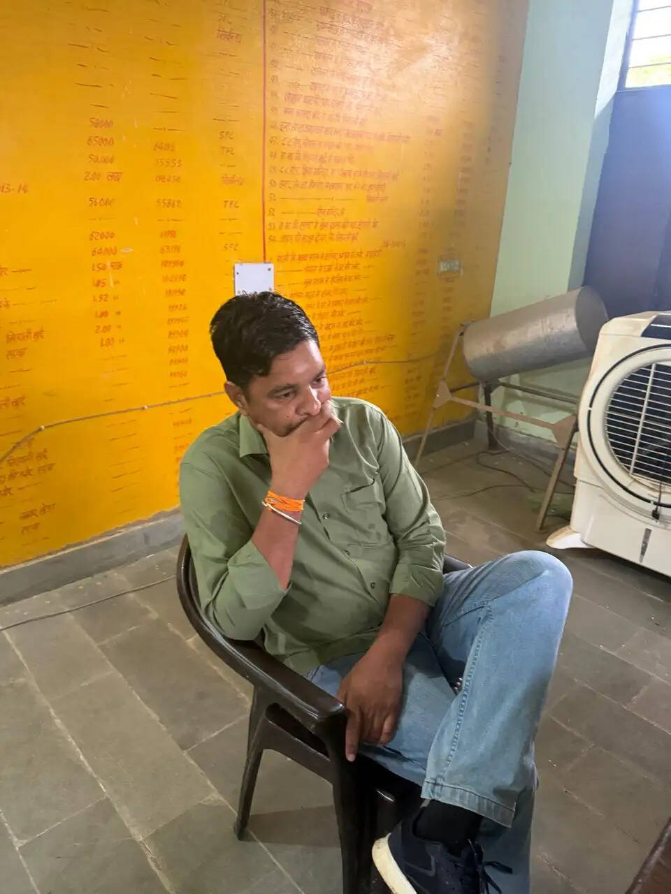 कृषि पर्यवेक्षक एक हजार रुपये की रिश्वत लेते गिरफ्तार