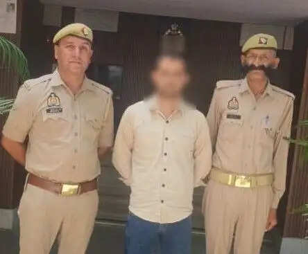 किशोरी के परिवार से मारपीट और&nbsp; घर के बाहर फायरिंग करने वाला गिरफ्तार