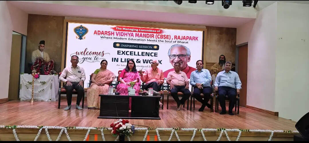 जीवन में उत्कृष्टता के लिए प्रतिदिन करें प्रयास : प्रो. रमेश अरोड़ा