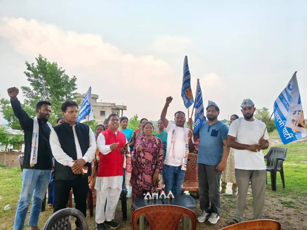 रिम्स-2 के लिए चयनित भूमि पर निर्माण कार्य रोके सरकार : आप