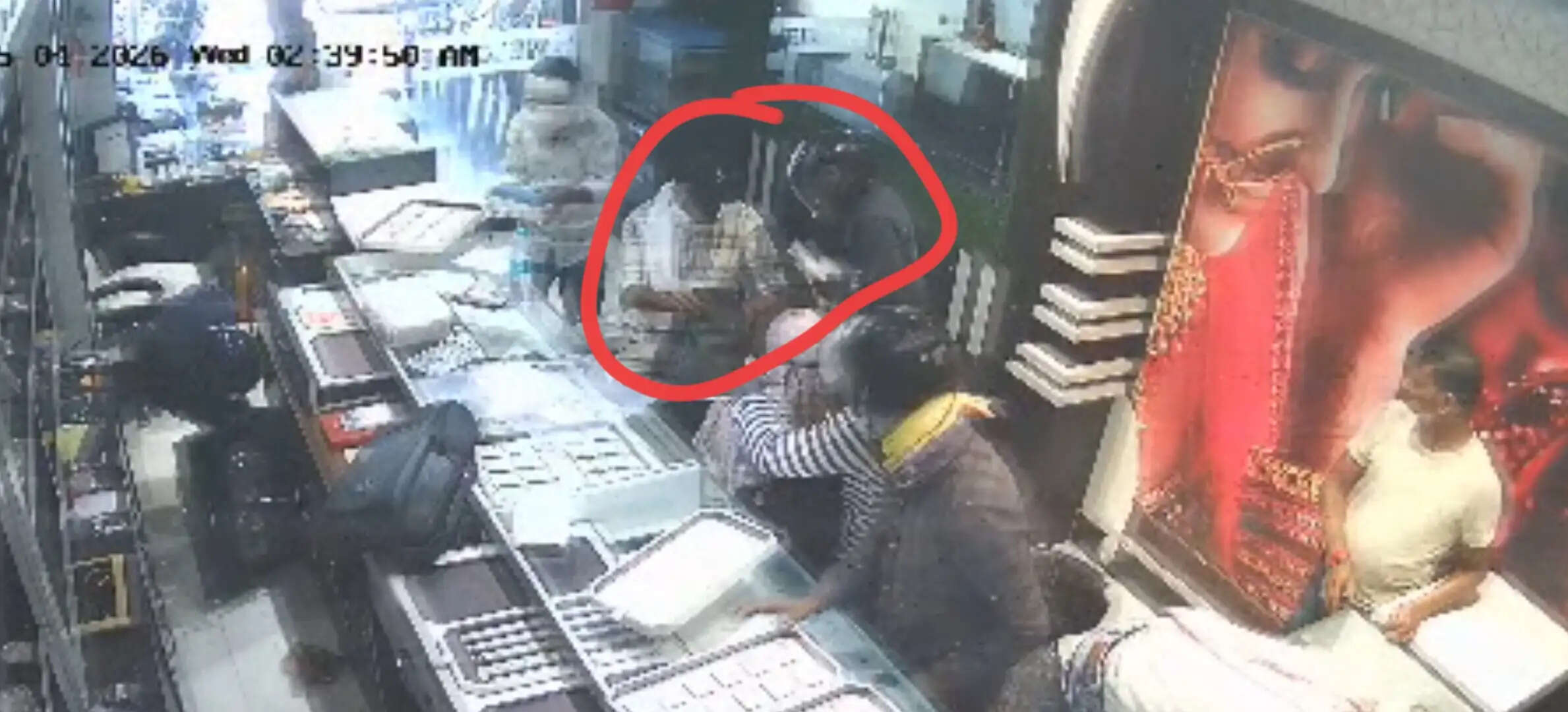 जेवर दुकान में डकैती करने वाले गैंग के सभी सदस्यों नाम उजागर