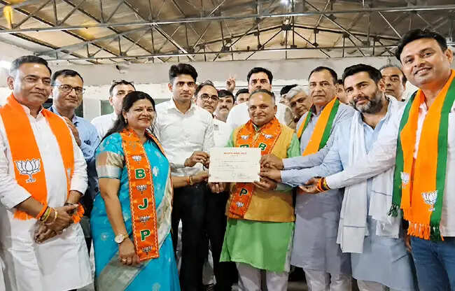 सोनीपत: भाजपा की जीत का जश्न जुलूस निकाला चारों ओर कमल ही कमल