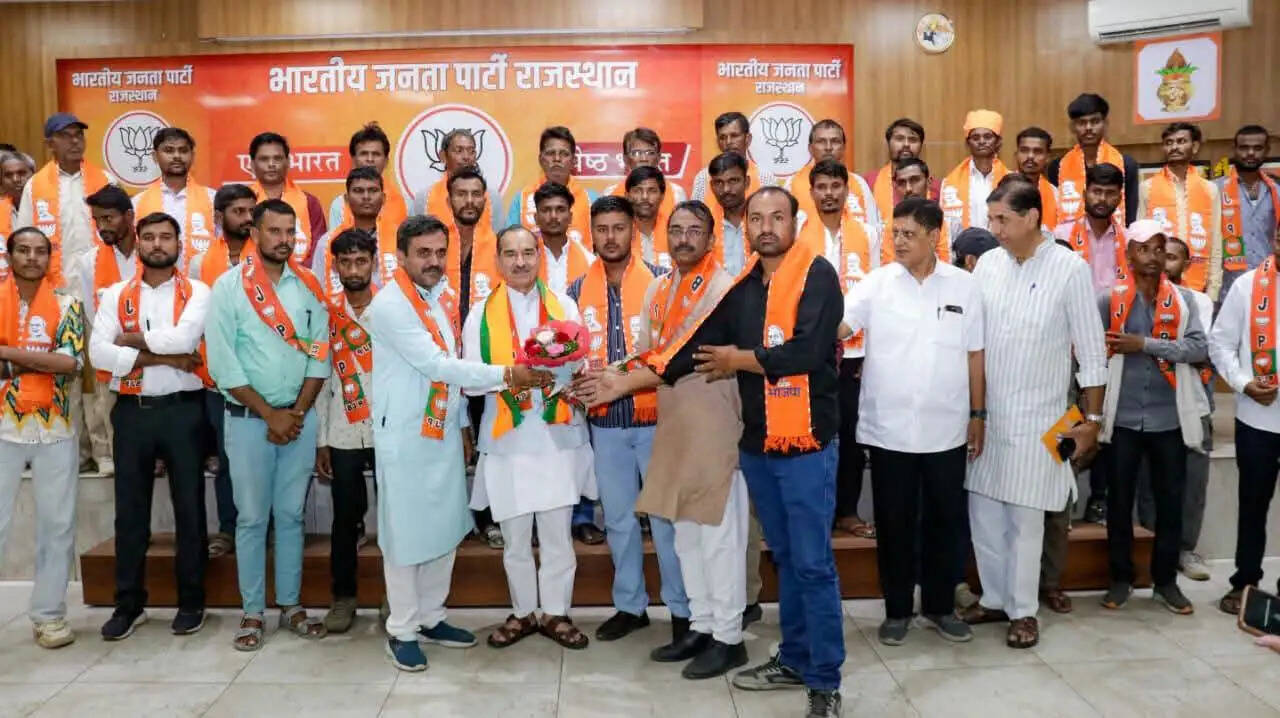 भारत आदिवासी पार्टी &nbsp;के ब्लॉक प्रभारी सहित 39 कार्यकर्ताओं ने ग्रहण की भाजपा की सदस्यता